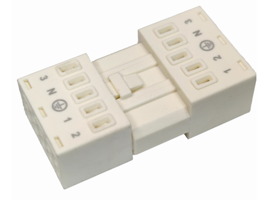 White 5P 7P LED Light Connector 450V 16A Insert Type