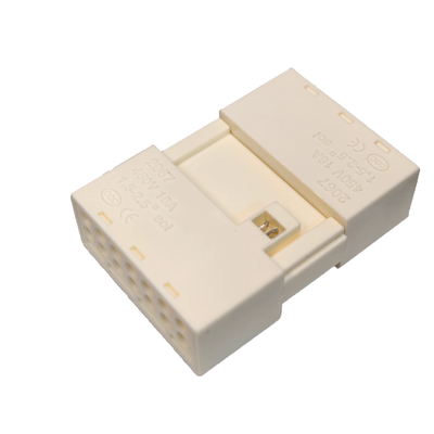 White 5P 7P LED Light Connector 450V 16A Insert Type