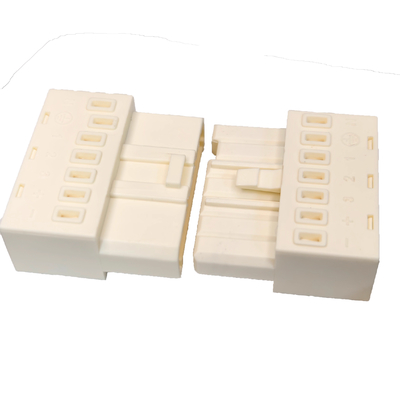 White 5P 7P LED Light Connector 450V 16A Insert Type